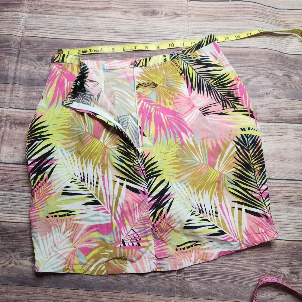 5/$15 H&M Tropical Pink Green Wrap Lightweight Skirt